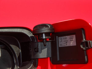 20123.0TFSI quattro Cabriolet (ji)^