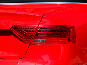 20123.0TFSI quattro Cabriolet (ji)^