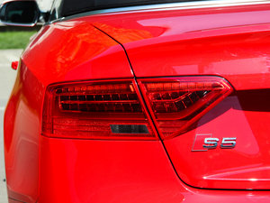 20123.0TFSI quattro Cabriolet (ji)^