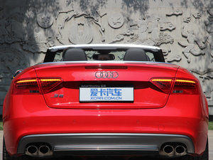 20123.0TFSI quattro Cabriolet ^