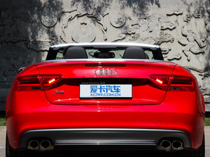 20123.0TFSI quattro Cabriolet ^