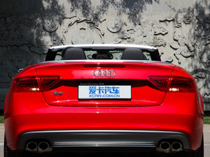20123.0TFSI quattro Cabriolet ^
