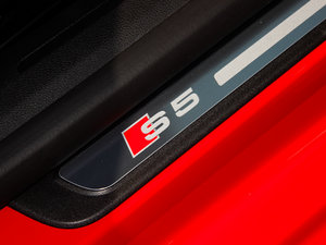 20123.0TFSI quattro Cabriolet g