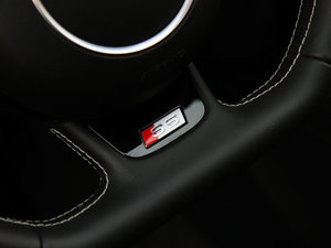 20123.0TFSI quattro Cabriolet п؅^