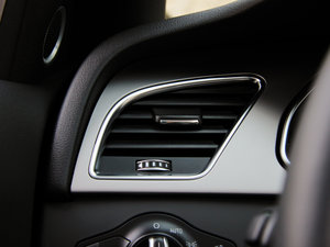 20123.0TFSI quattro Cabriolet {L