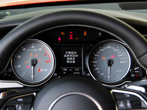 20123.0TFSI quattro Cabriolet п؅^