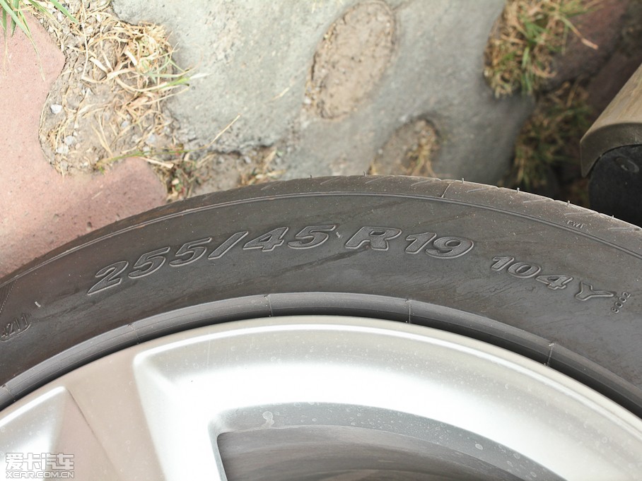 2012?yun)WA8 50 TFSI quattro m