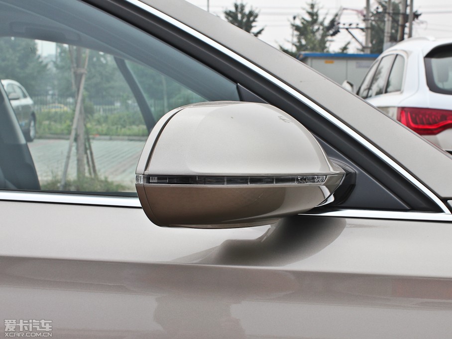 2012WA8 50 TFSI quattro m