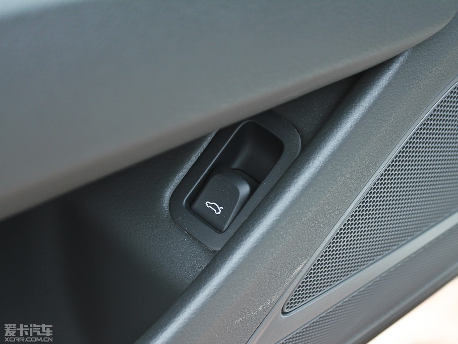 2012WA8 50 TFSI quattro m