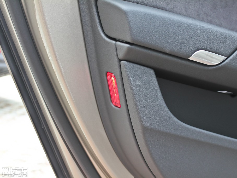 2012WA8 50 TFSI quattro m