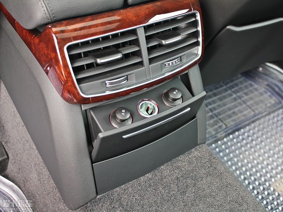 2012WA8 50 TFSI quattro m