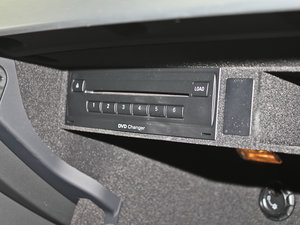 2012款50 TFSI quattro 舒适版 空间座椅