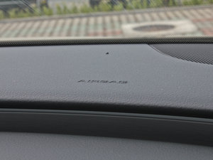 2012款50 TFSI quattro 舒适版 空间座椅