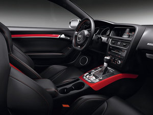 2012Coupe 4.2FSI quattro п؅^