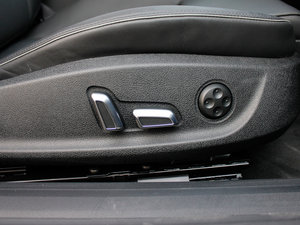 2012Coupe 4.2FSI quattro g