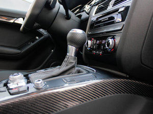 2012Coupe 4.2FSI quattro g