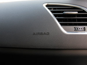 2012Coupe 4.2FSI quattro g