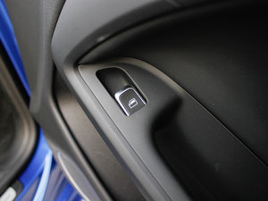 2012Coupe 4.2FSI quattro g