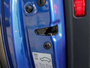 2012Coupe 4.2FSI quattro g