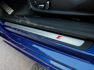 2012Coupe 4.2FSI quattro g