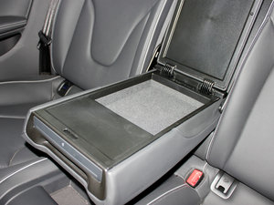 2012Coupe 4.2FSI quattro g