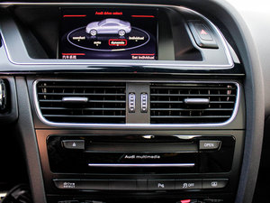 2012Coupe 4.2FSI quattro {L