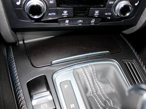 2012Coupe 4.2FSI quattro п؅^