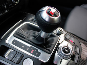 2012Coupe 4.2FSI quattro п؅^