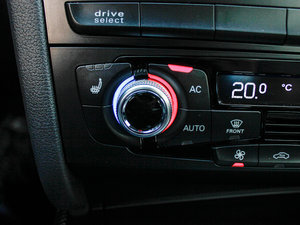 2012Coupe 4.2FSI quattro п؅^