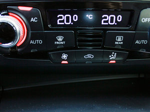 2012Coupe 4.2FSI quattro п؅^