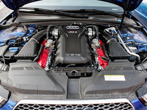 2012Coupe 4.2FSI quattro 