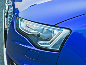 2012Coupe 4.2FSI quattro ^