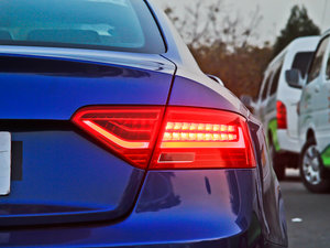 2012Coupe 4.2FSI quattro ^