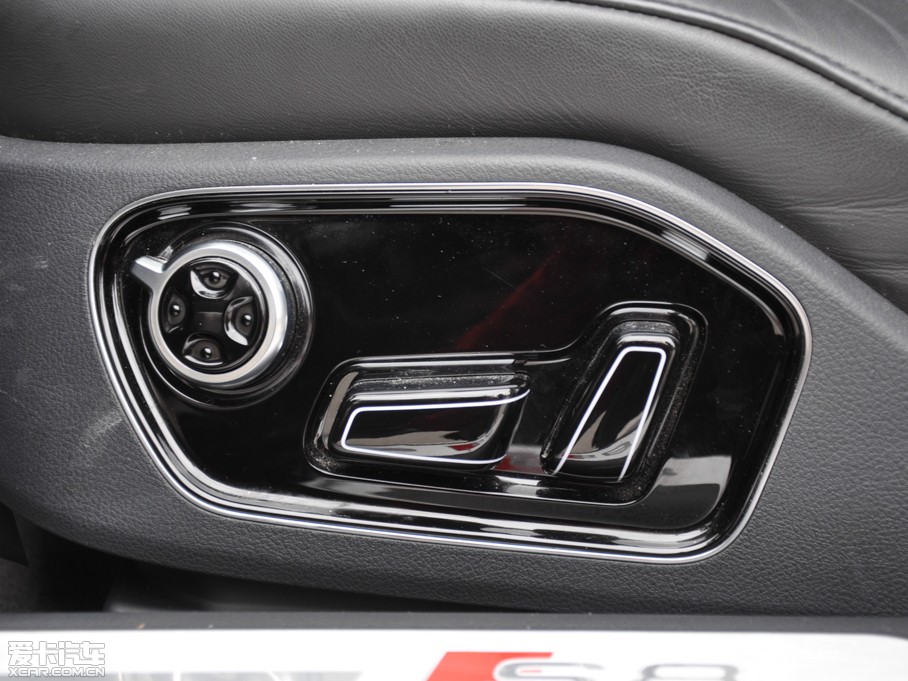 2013?yun)WS8 V8 TFSI