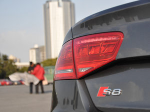 2013V8 TFSI ^