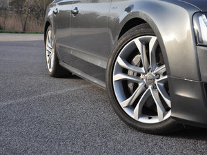 2013V8 TFSI (x)(ji)^