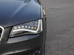 2013V8 TFSI (x)(ji)^