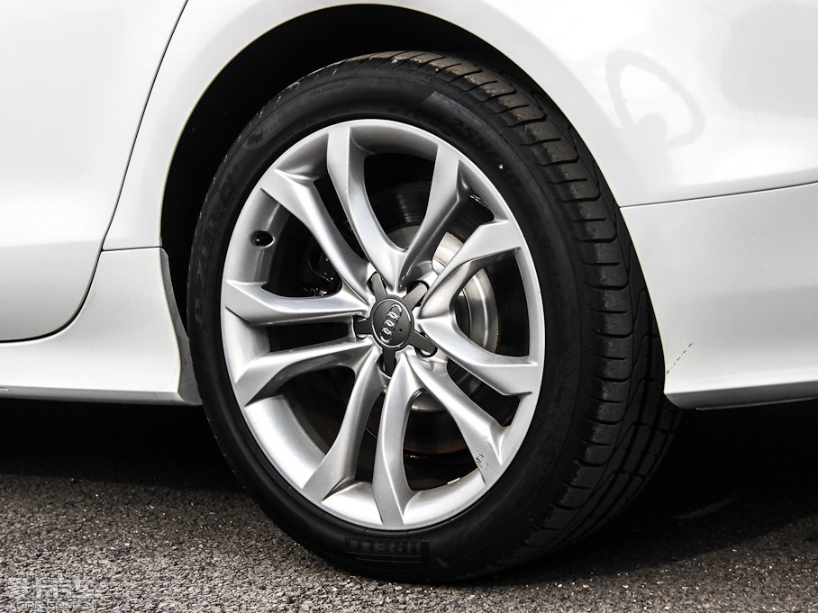 2013WS7 4.0T TFSI quattro