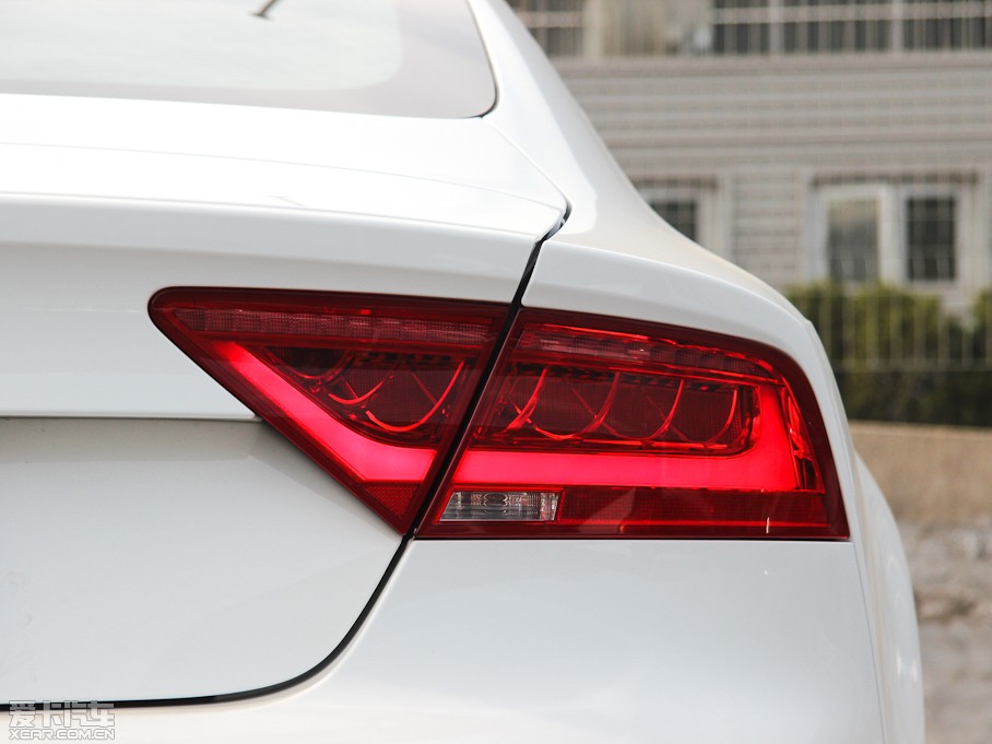 2013?yun)WS7 4.0T TFSI quattro