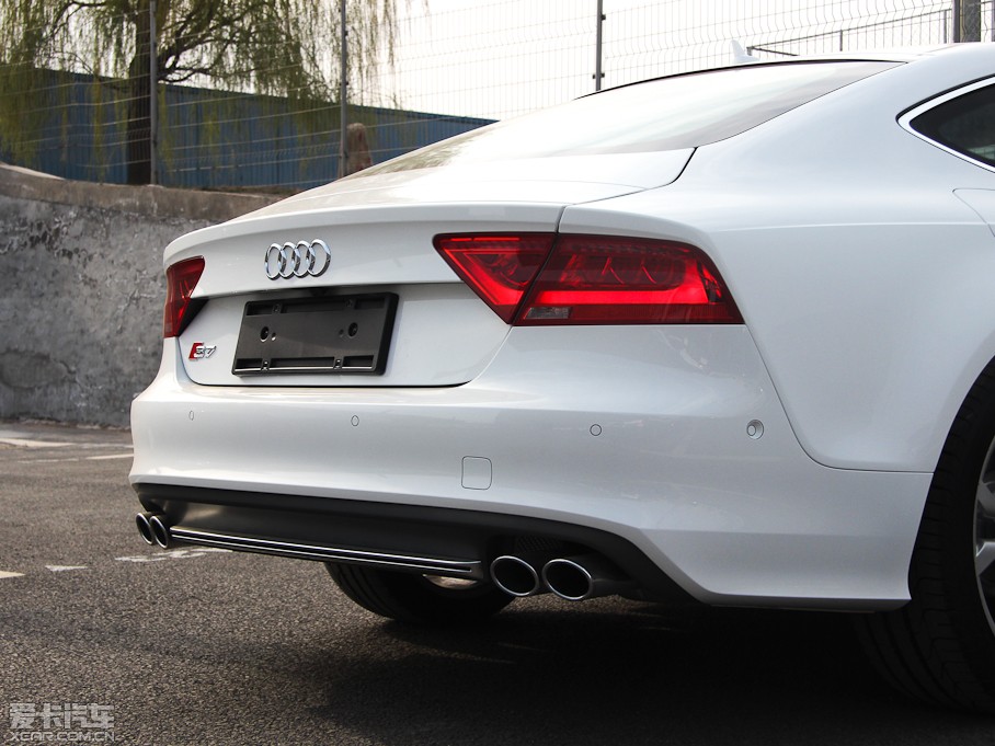 2013WS7 4.0T TFSI quattro