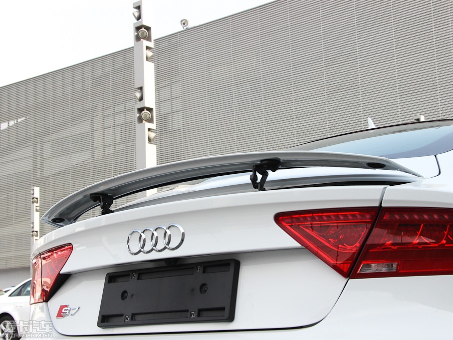 2013?yun)WS7 4.0T TFSI quattro