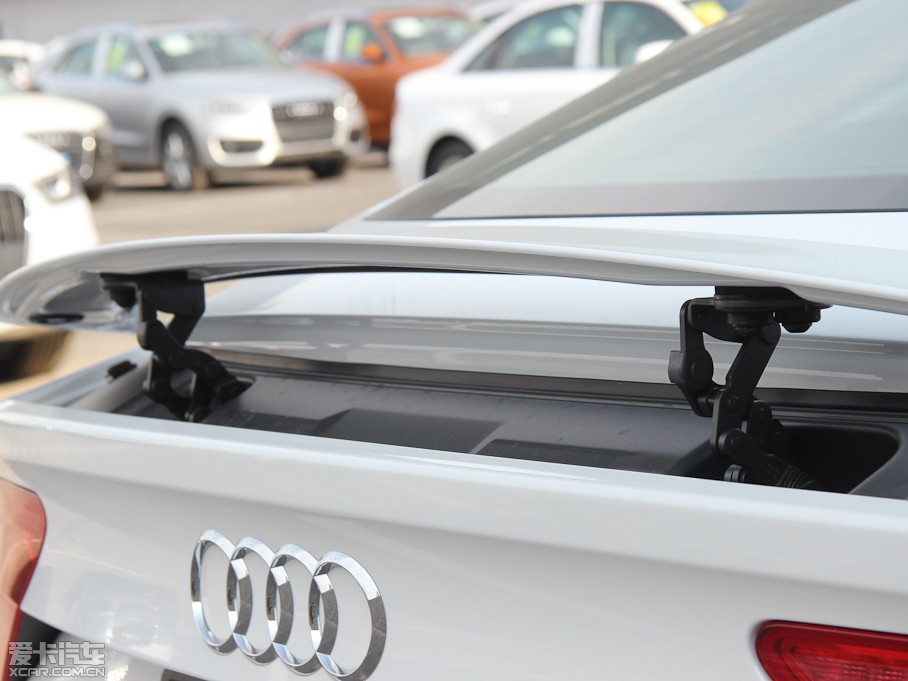 2013?yun)WS7 4.0T TFSI quattro