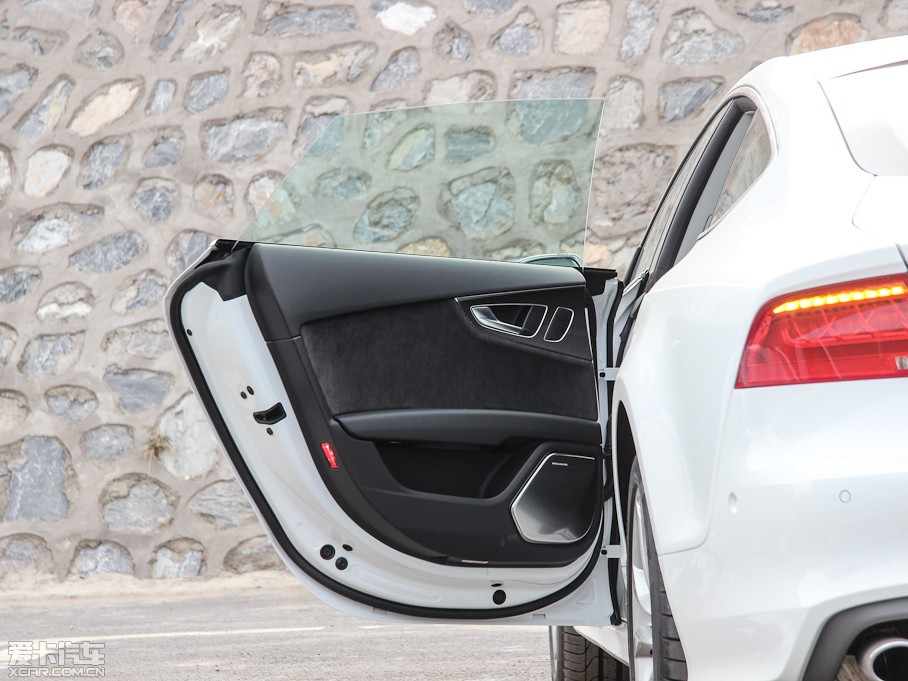 2013WS7 4.0T TFSI quattro