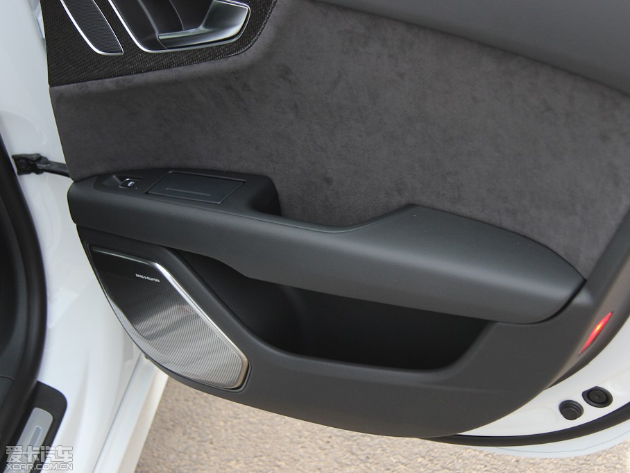 2013WS7 4.0T TFSI quattro