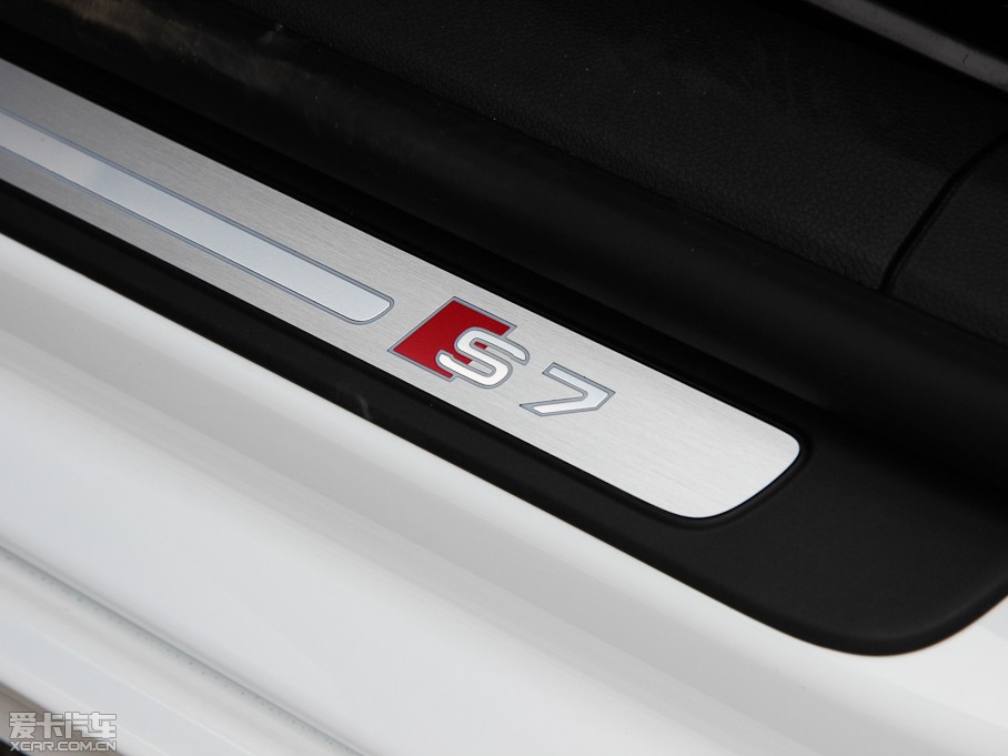 2013WS7 4.0T TFSI quattro