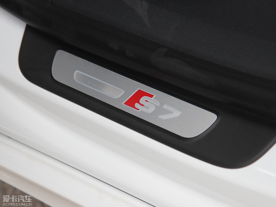 2013WS7 4.0T TFSI quattro