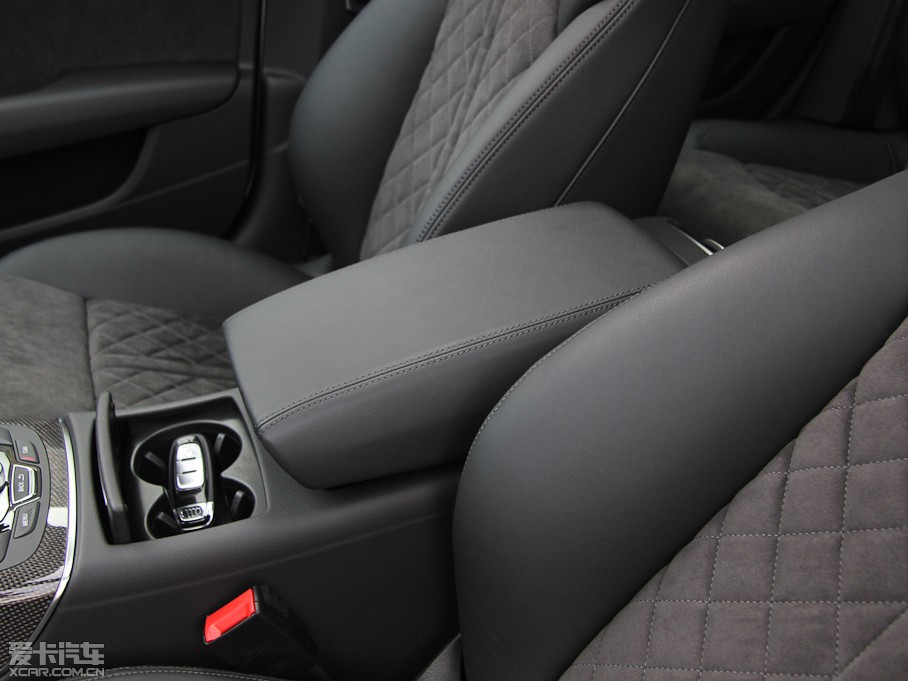 2013WS7 4.0T TFSI quattro