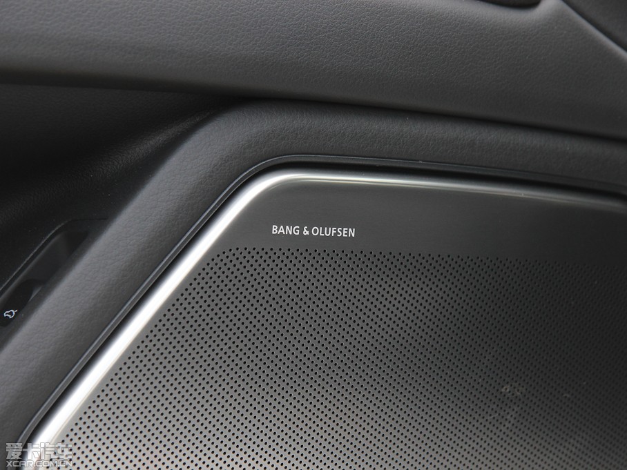 2013?yun)WS7 4.0T TFSI quattro