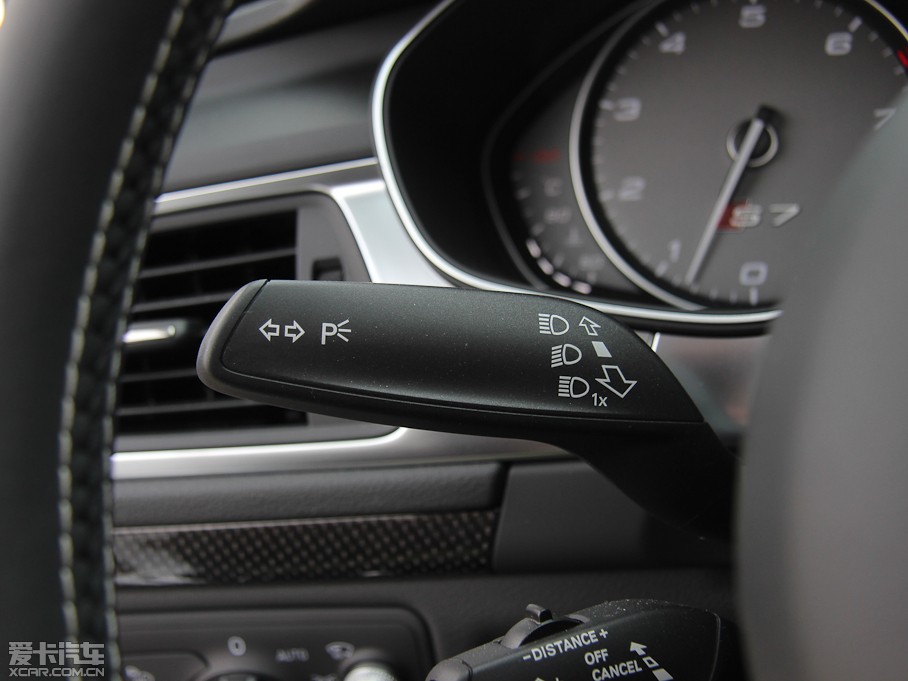 2013?yun)WS7 4.0T TFSI quattro