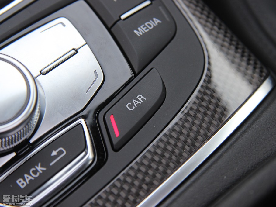 2013?yun)WS7 4.0T TFSI quattro